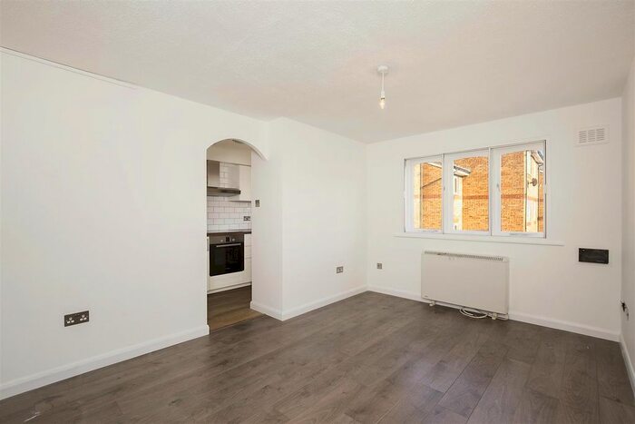 1 Bedroom Flat For Sale In Harrow Road, College Park, London, NW10