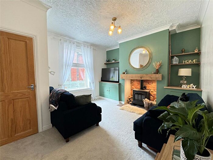 2 Bedroom Terraced House For Sale In Lincoln Place, Haslingden, Rossendale, BB4