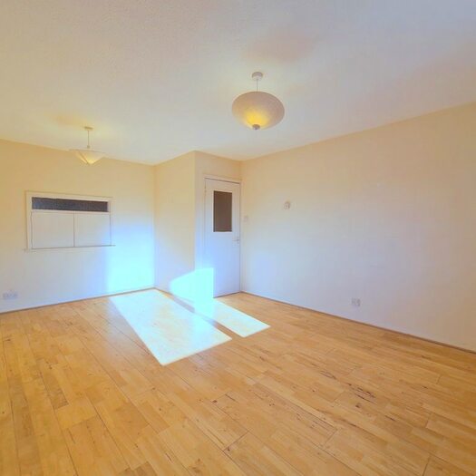 1 Bedroom Flat To Rent In Montague Road, London, SW19