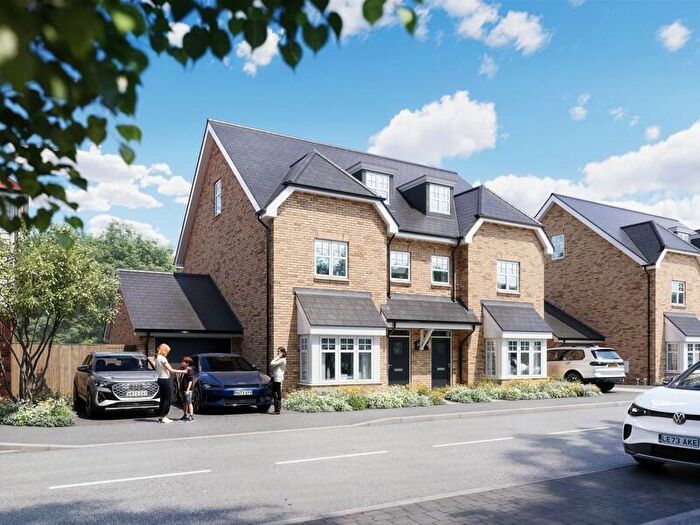 4 Bedroom Semi Detached House For Sale In Ively Road, Fleet, GU51