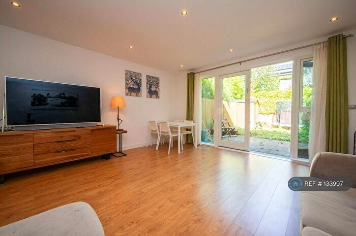 3 Bedroom Terraced House To Rent In Notley Street, London, SE5