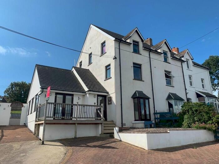 4 Bedroom End Of Terrace House To Rent In Saxon Close, Watchet, TA23