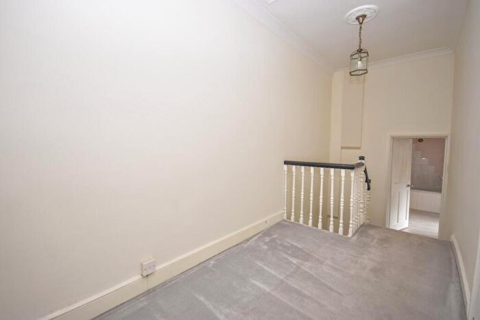 3 Bedroom End Of Terrace House For Sale In Newmarket, Louth, LN11
