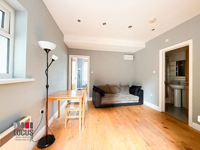 1 Bedroom Flat To Rent In Hermitage Road, London, N4