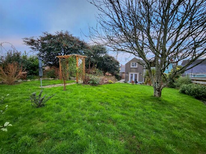 3 Bedroom End Of Terrace House For Sale In Tiers Cross, Haverfordwest, SA62