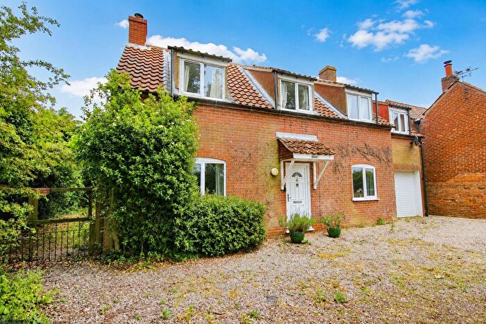 4 Bedroom Detached House For Sale In The Green, Stanhoe, PE31