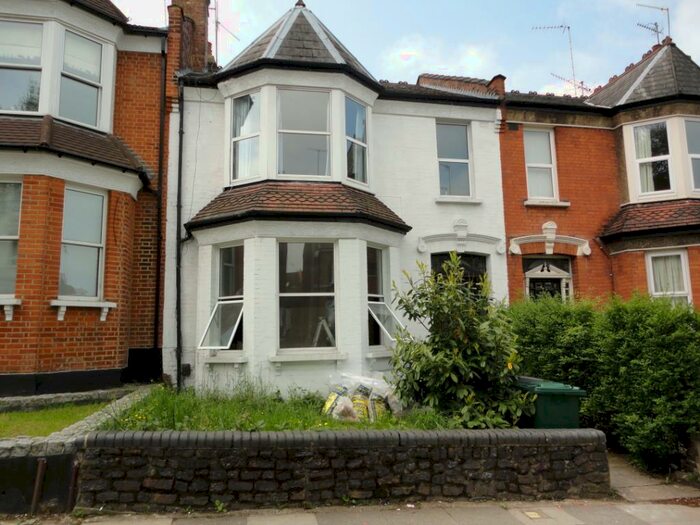 2 Bedroom Apartment To Rent In Dollis Road, Finchley, London, N3