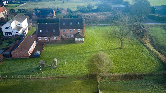 8 Bedroom Detached House For Sale In Carr Lane, East Lound, North Lincolnshire, DN9