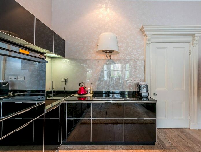 2 Bedroom Flat To Rent In Courtfield Gardens, South Kensington, London, SW5