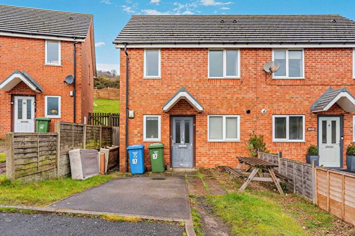 3 Bedroom Semi-Detached House For Sale In Phoenix Drive, Scarborough, YO12