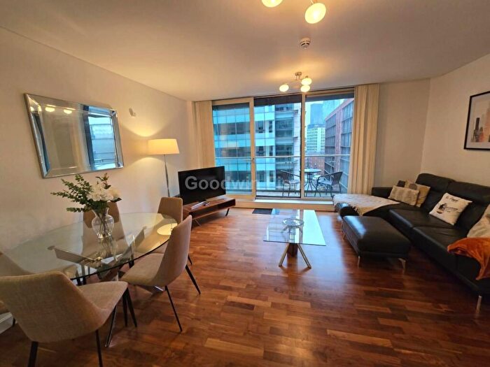 2 Bedroom Apartment To Rent In Leftbank, Spinningfields, M3