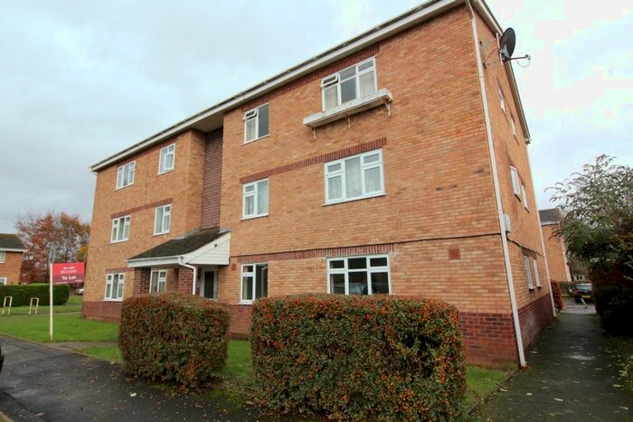 1 Bedroom Flat To Rent In Newbury Court, Bobblestock, Hereford, HR4