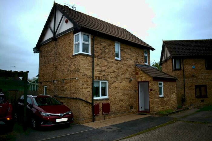 3 Bedroom Detached House To Rent In Avington, Great Holm, Milton Keynes, MK8