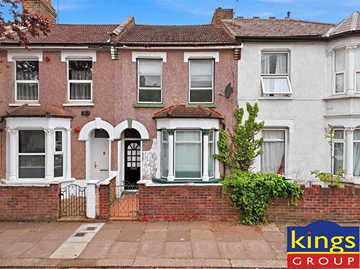 3 Bedroom Terraced House For Sale In Somerset Road, Edmonton, N18