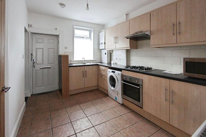 2 Bedroom Terraced House To Rent In Sharrow Vale Road, Sheffield, S11