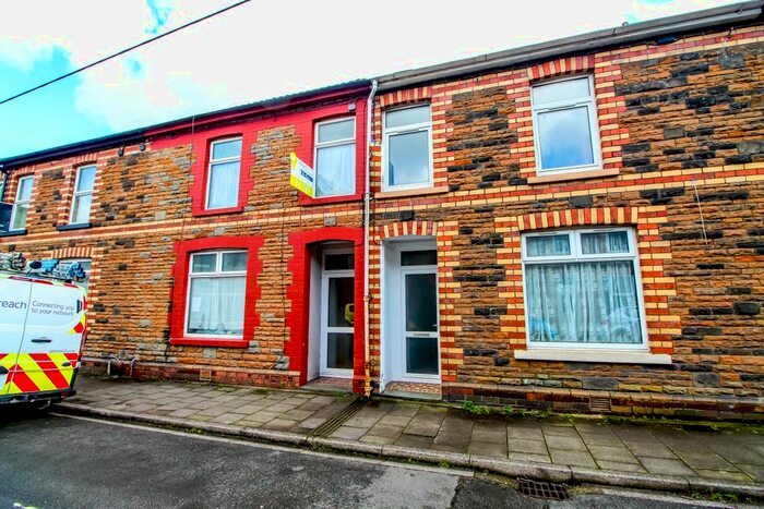 3 Bedroom Property To Rent In Meadow Street, Treforest, Pontypridd, CF37