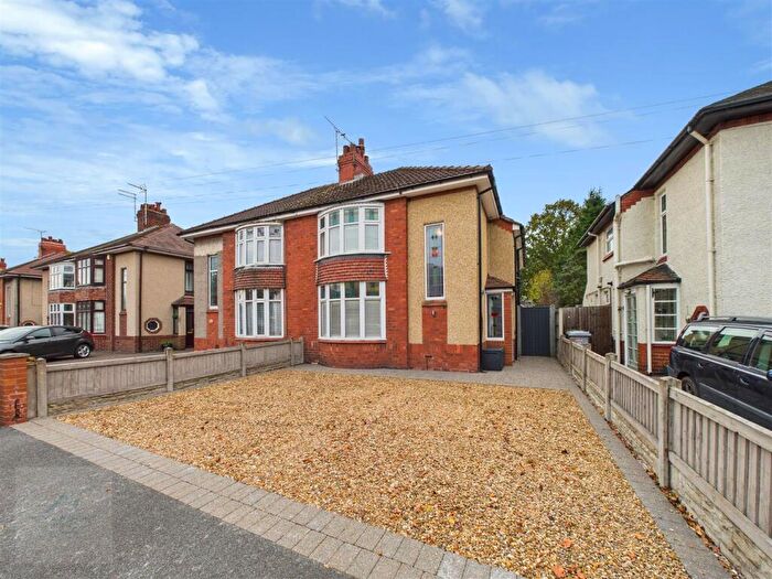 3 Bedroom Semi-Detached House For Sale In Franklyn Avenue, Crewe, CW2