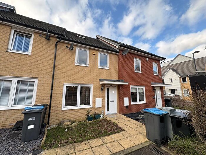 3 Bedroom House To Rent In Bowhill Way, Harlow, CM20