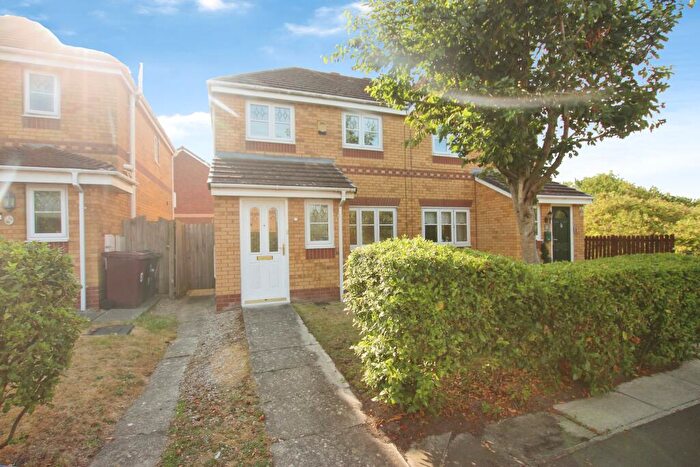 3 Bedroom Semi-Detached House To Rent In Ambleside Drive, Liverpool, L33