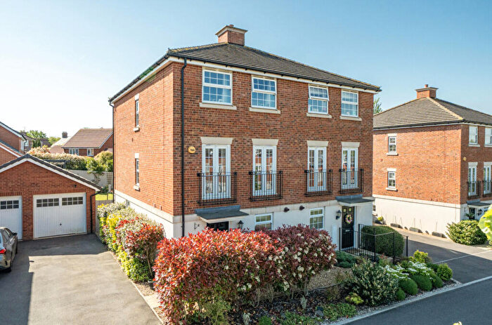 3 Bedroom Semi-Detached House For Sale In Skates Drive, Wokingham, Berkshire, RG41