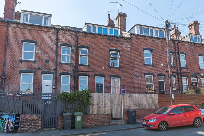 3 Bedroom Terraced House To Rent In Highbury Street, Meanwood, Leeds, LS6