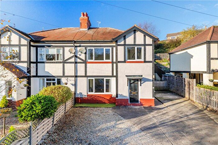 3 Bedroom Semi Detached House For Sale In Huby Banks, Harrogate Road, Huby, Leeds, LS17