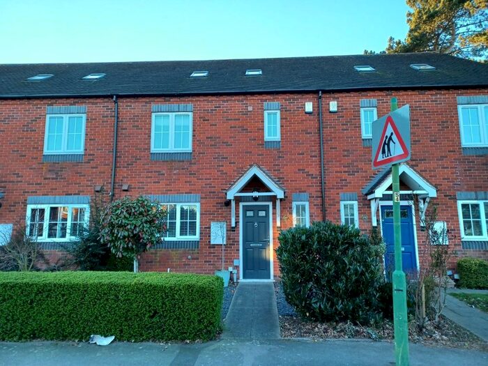 4 Bedroom Property To Rent In Tilehouse Green Lane, Knowle, Solihull, B93