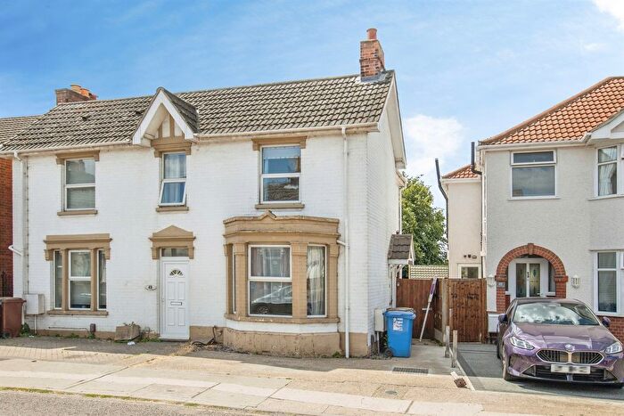 2 Bedroom Semi Detached House For Sale In Bramford Lane, Ipswich, IP1