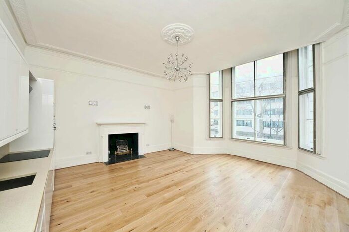 4 Bedroom Flat To Rent In Cromwell Road, London, SW5