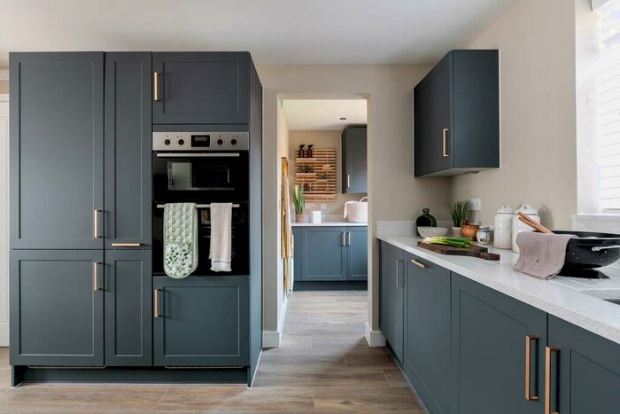 3 Bedroom Semi Detached House For Sale In Banbury Road, Warwick, Warwickshire, CV34