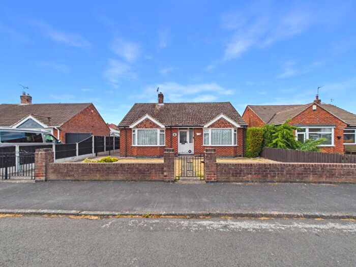 2 Bedroom Detached Bungalow For Sale In Garth Crescent, Alvaston, DE24