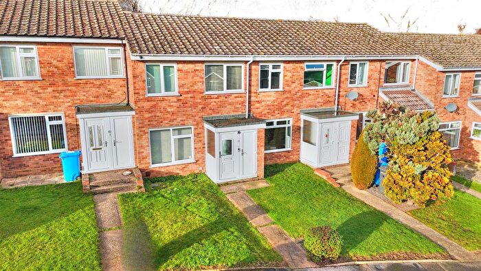 3 Bedroom Terraced House For Sale In Wilmslow Drive, Ipswich, IP2