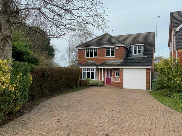 5 Bedroom Detached House To Rent In Trenchard Avenue, Wendover, HP22