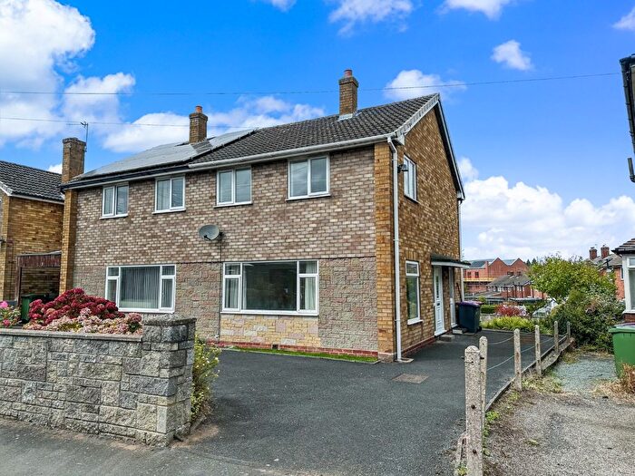 3 Bedroom Semi-Detached House For Sale In Bank Road, Wellington, Telford, Shropshire, TF1