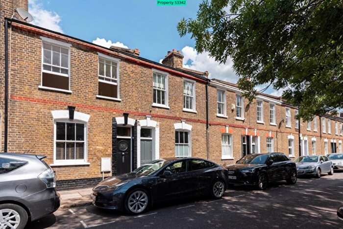 3 Bedroom Terraced House For Sale In Derbyshire Street, London, E2