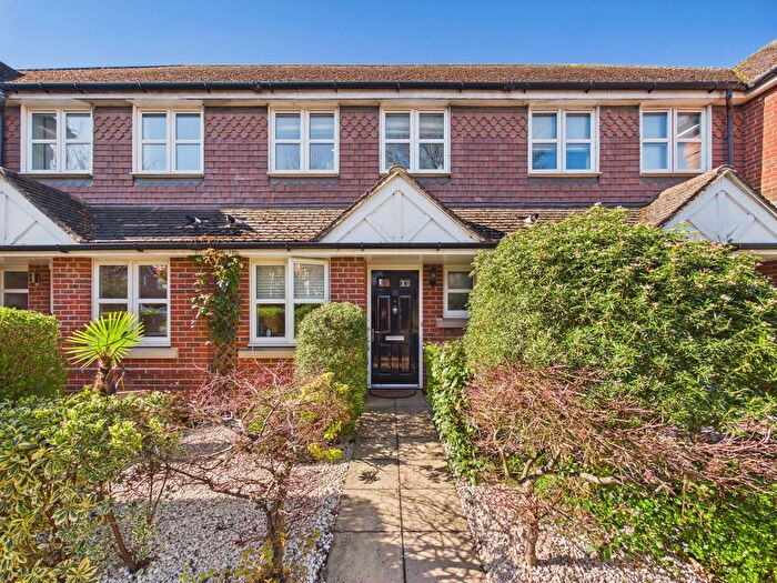 2 Bedroom Terraced House For Sale In Siareys Close, Chinnor, Oxfordshire, OX39