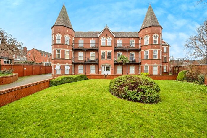 2 Bedroom Flat For Sale In Auckland Road, Doncaster, South Yorkshire, DN2
