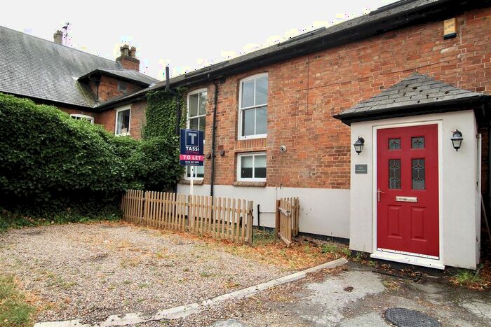 2 Bedroom Cottage To Rent In Southwell Road, Lowdham, Nottingham, NG14