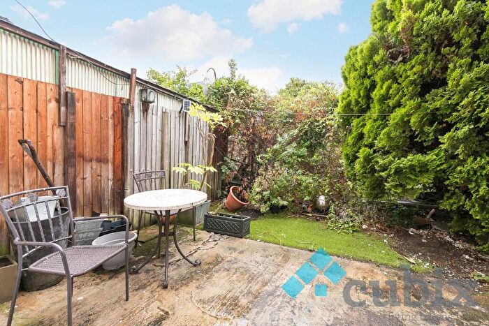 1 Bedroom Flat To Rent In Kender Street, London, SE14