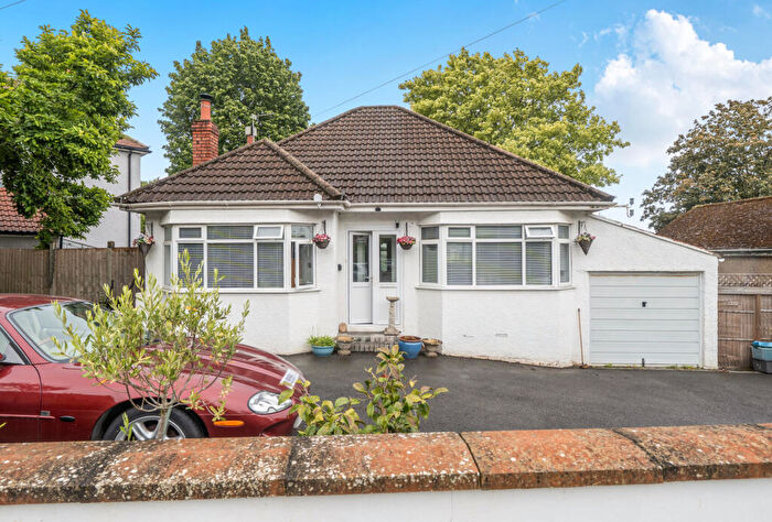 2 Bedroom Bungalow For Sale In Aldercombe Road, Bristol, Somerset, BS9