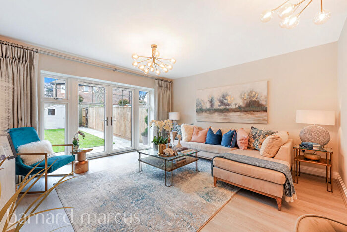 3 Bedroom House To Rent In Broadleaf Place, Caterham, CR3