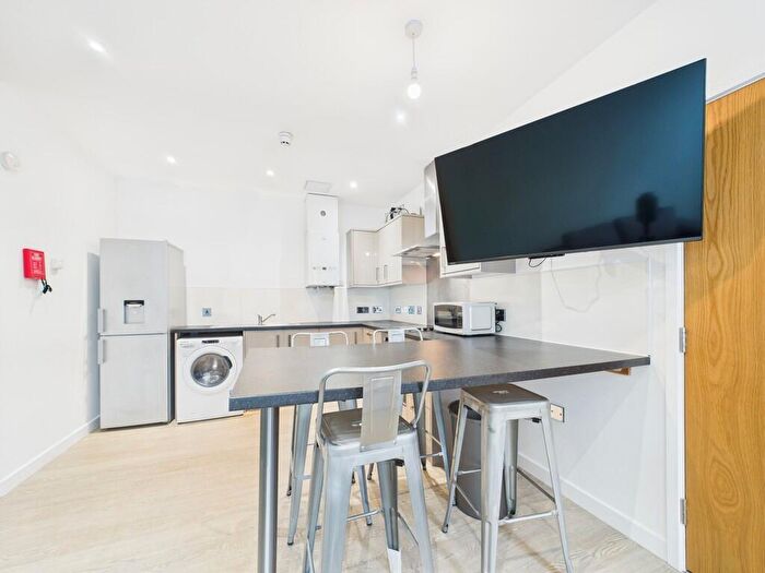 6 Bedroom Flat To Rent In Cumberland Street, Bristol, BS2