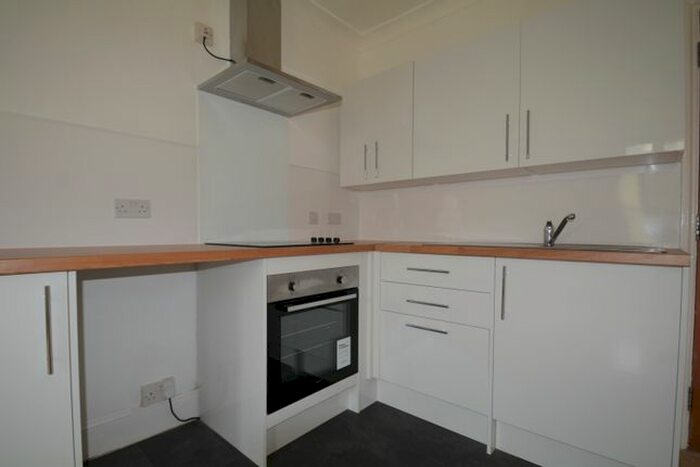1 Bedroom Flat To Rent In Victoria Street, Ventnor, PO38