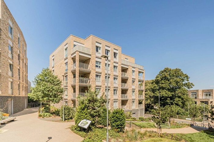 1 Bedroom Flat For Sale In Medawar Drive, Finchley, NW7