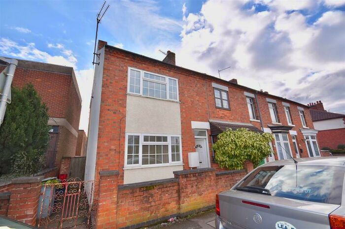 3 Bedroom House To Rent In Rushton Road, Desborough, Kettering, NN14