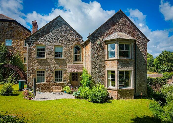 5 Bedroom Semi Detached House For Sale In North Tawton, EX20