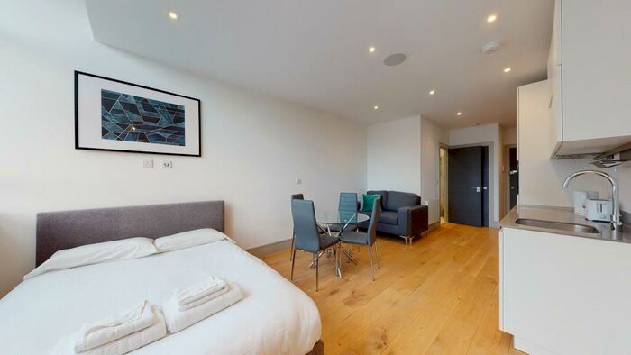 Studio To Rent In Lawrence Road, N15