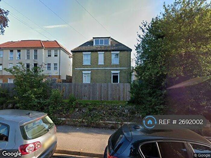 1 Bedroom Flat To Rent In Lawn Road, Southampton, SO17