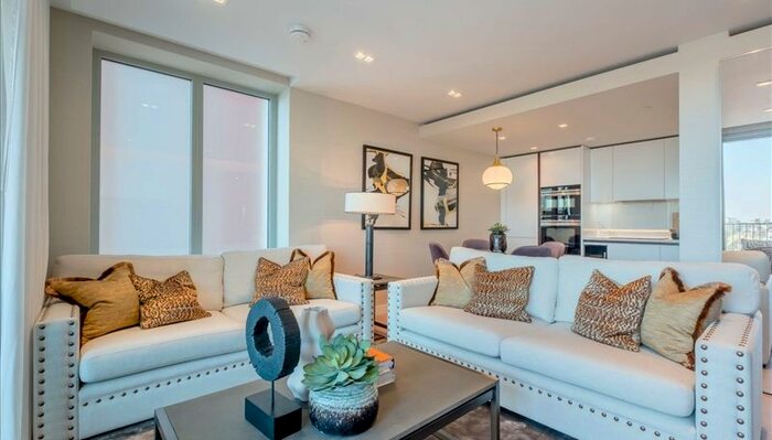 Studio To Rent In Edgware Road, London, W2