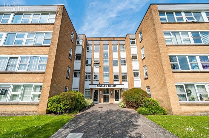 2 Bedroom Flat To Rent In Wilbury Avenue, Hove, Brighton And Hove, BN3